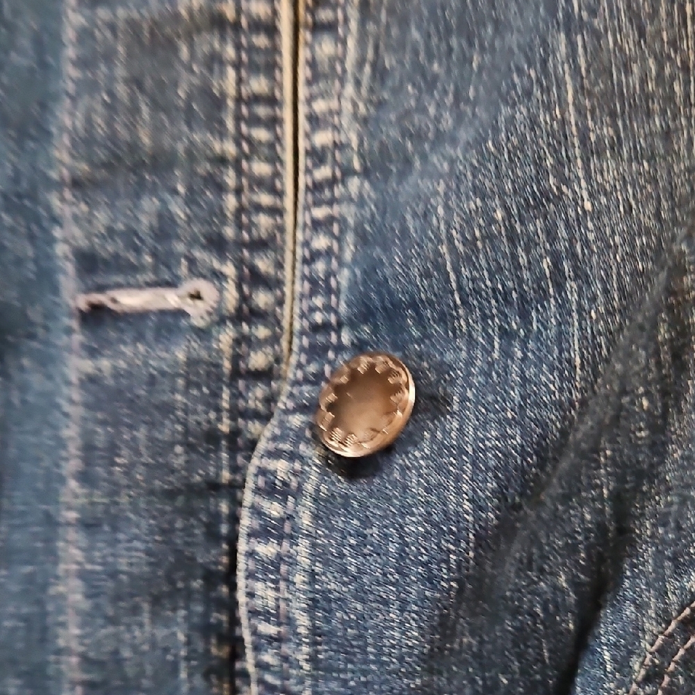 Classic Blue Denim Jacket - Picture 4 of 4
